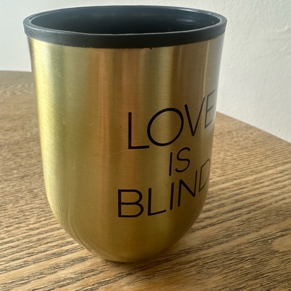 Elegant Gold Tumbler with 'Love Is Blind' Inscription - Picture 2 of 4